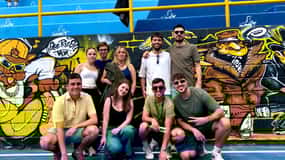 Medellín: Comuna 13 Tour met Spray Painting en Street Food
