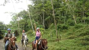 Ridning till La Fortunas vattenfall