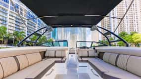 Miami: Privat lyxbåtcharter med en kapten
