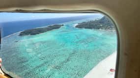 Tahiti: island tour with Taxi Boat and private jet flight