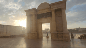 Córdoba Mid-Morning Walk - Small Groups, Native English.