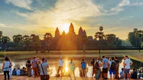 Siem Reap: Angkor Sunrise Tour with Spanish-Speaking Guide