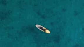 Nerja: Cliffs of Maro-Cerro Gordo Paddle-SUP Uthyrning