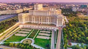 Bucharest : Parliament, Village Museum & Ceaușescu Mansion