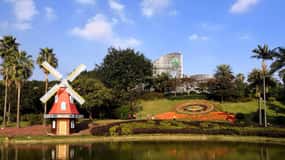 From Guanzghou Guided Baiyun Mountain Day Tour by Car