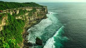 Bali : Visite du sud de Bali avec sports nautiques, GWK, falaise d'Uluwatu.