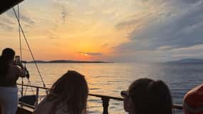 Mykonos: Sunset Boat Cruise with Light Dinner & Drinks