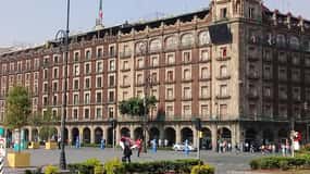 Mexico City: Historic Center Muralism, Architecture, and History on Foot
