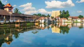 Trivandrum: Private Car Hire with Driver and Flexible Hours