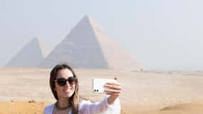 Hurghada: Cairo Pyramids, Sphinx & Egyptian Museum Day Trip