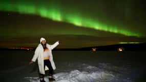 Rovaniemi: Fototur på jagt efter nordlys med barbecue