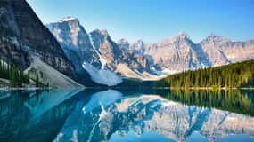 Lake Louise: Moraine & Louise Lake Half-Day Highlights Tour
