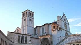 Assisi: La vita di San Francesco con il Tuk Tuk, autista italiano