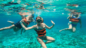 Catamaran Isla Mujeres, plongée en apnée et déjeuner buffet