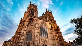 York Day Rail Tour from London including Hop-on Hop-off tour