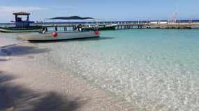 Roatan: Beach, food, shopping, walks... Live Roatán