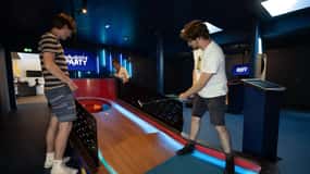 Part of Mini Golf in Deauville indoors and connected