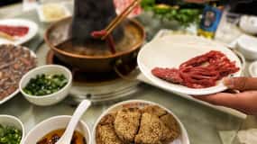 Beijing Hutong Food Crawl Delights: Peking duck, Hotpot&More