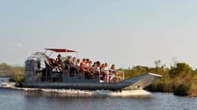 Von New Orleans aus: Airboat Adventure Tour mit Transport