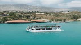Side: Mix Tour Cabrio Bus, Boat Tour, Zoo, with Lunch