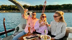 Golf Juan: Zeilcruise bij zonsondergang met aperitief op het eiland