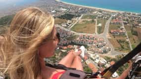 Alanya: Tandem-paragliding-kokemus videolla
