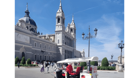 Tuk Tuk Tour z degustacją wina w Madrycie