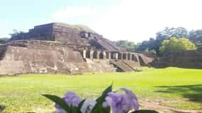 San Salvador : Visite du parc des volcans et de deux sites mayas