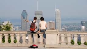 Montreal: Private Highlights & Hidden Gems Tour with a Local