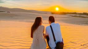 5-hour Sunrise or Sunset Jeep Tour from Mui Ne Beach Town
