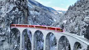 Depuis Milan : Le train de la Bernina, les Alpes suisses et l'excursion à Saint-Moritz