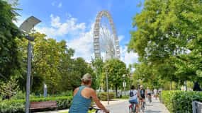 Budapest Highlights Bike Tour with a local guide