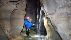 Christchurch: Cave Stream & Castle Hill Tour