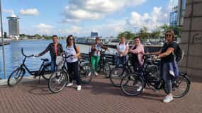 Amsterdam bike tour with a French-speaking guide local!