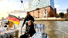 Authentic sailingtrip "towards Blankenese", Hamburg/Elbe