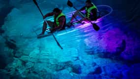 Pula : Excursion nocturne en kayak avec des kayaks lumineux