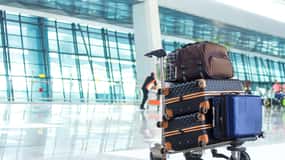 Calgary Airport: Luggage Storage at the Arrival Level