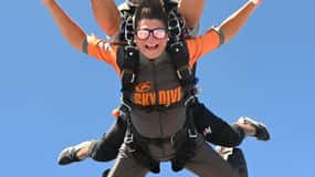 Skydive Algarve: Tandem Skydiving 10.000ft (up to 15.000ft)