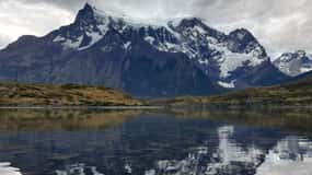 Puerto Natales: Torres del Paine Park Full-Day Hike