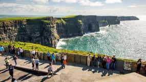 Tour privado de los Acantilados de Moher y el Burren desde Dublín