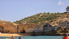 Benagil: Benagil Caves Guided Kayak Tour