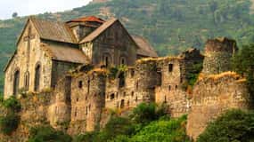 From Tbilisi to Armenia: Akhtala, Haghpat & Sanahin Day-Trip