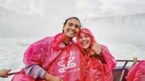 Toronto: Niagara Falls Canada Day Tour + Bootstour Option