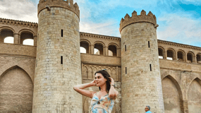 Zaragoza: Complete tour, one thousand and one nights experience with dinner