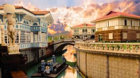 From Manila: Las Casas Filipinas de Acuzar Guided Day Trip