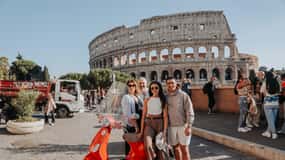 Vespa Tour in Rome Streets with Professional Photography