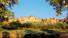 Barcelona: Carcassonne & Dali Tour