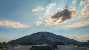 Guided tour of Mexico City: Teotihuacan, Guadalupe, and the Mexica city of Tlatelolco