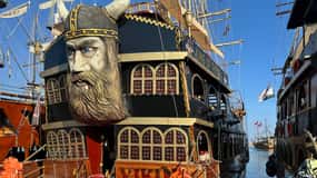 Alanya: Piratenboot rondvaart 's ochtends en 's avonds, inclusief eten en drinken