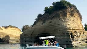 Corfu: Private Boat Trip with Skipper